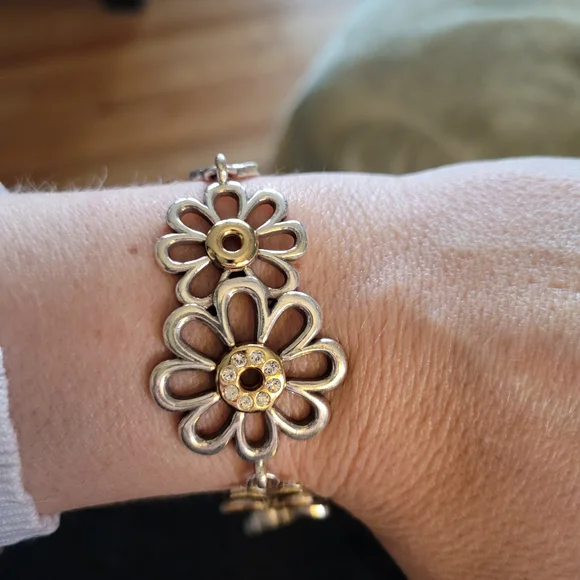 Brighton Flower Set - Picture 7 of 7